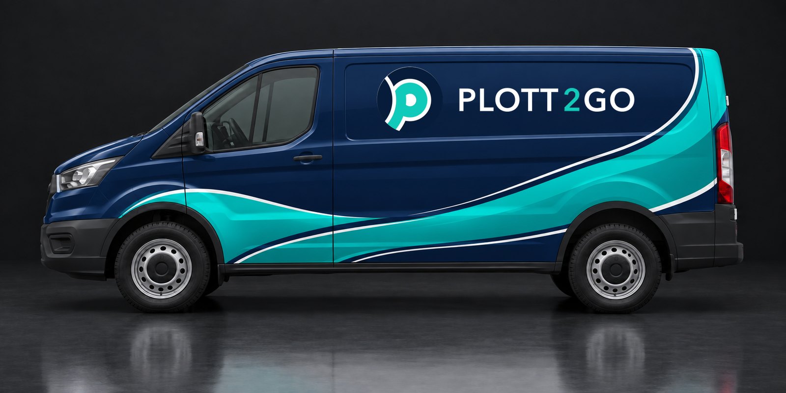 Derselbe Transporter mit Plott2go-Folierung in Dunkelblau und Türkis